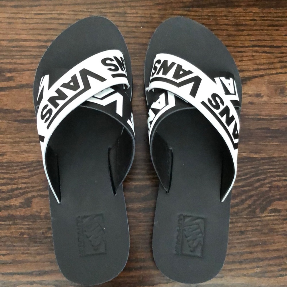 Vans Flip Flops Women’s Size 8 (Like New)
